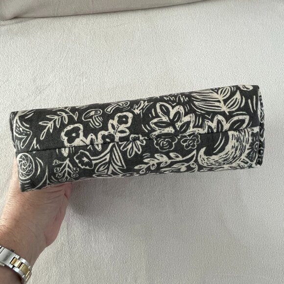 NWOT! Mini Frame Bag Handmade by Bag Noir in a Grey & Ivory Rabbit Print Linen - Picture 5 of 9